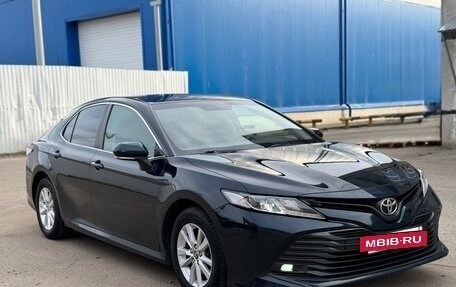 Toyota Camry, 2019 год, 2 130 000 рублей, 5 фотография