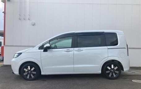 Honda Freed, 2025 год, 2 000 000 рублей, 8 фотография