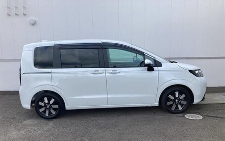 Honda Freed, 2025 год, 2 000 000 рублей, 7 фотография