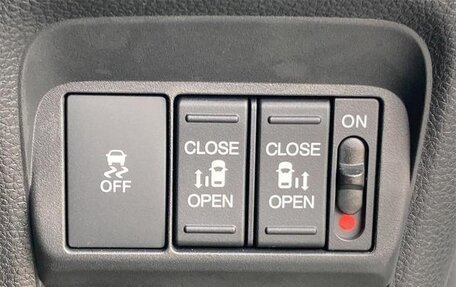 Honda Freed, 2025 год, 2 000 000 рублей, 16 фотография