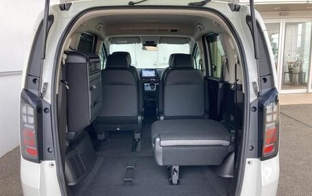 Honda Freed, 2025 год, 2 000 000 рублей, 26 фотография