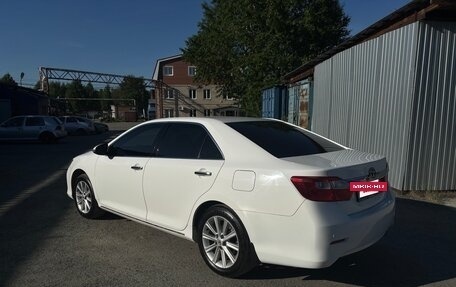 Toyota Camry, 2013 год, 1 650 000 рублей, 5 фотография