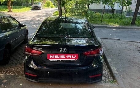 Hyundai Solaris II рестайлинг, 2017 год, 1 400 000 рублей, 4 фотография
