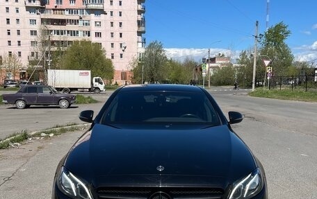 Mercedes-Benz E-Класс, 2018 год, 3 250 000 рублей, 6 фотография