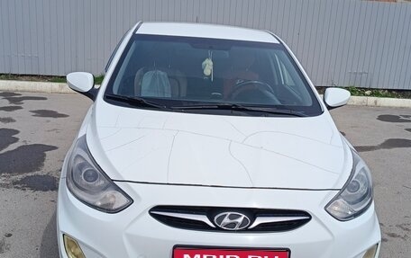 Hyundai Solaris II рестайлинг, 2012 год, 550 000 рублей, 1 фотография