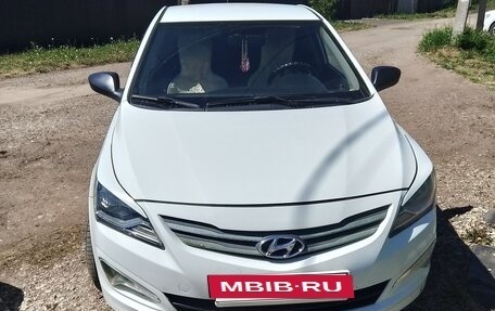 Hyundai Solaris II рестайлинг, 2016 год, 870 000 рублей, 3 фотография