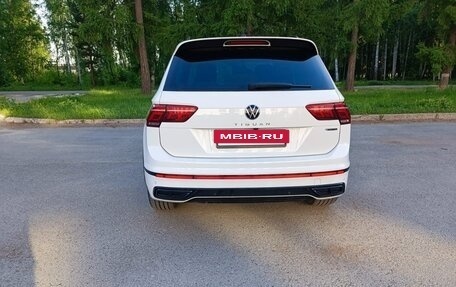 Volkswagen Tiguan II, 2021 год, 4 400 000 рублей, 5 фотография
