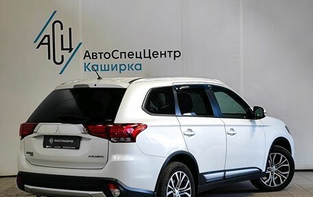 Mitsubishi Outlander III рестайлинг 3, 2016 год, 2 189 000 рублей, 2 фотография