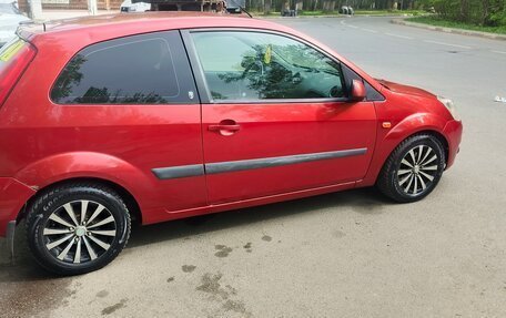 Ford Fiesta, 2008 год, 260 000 рублей, 2 фотография