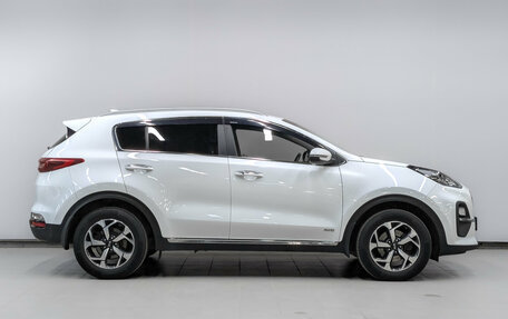 KIA Sportage IV рестайлинг, 2020 год, 2 500 000 рублей, 4 фотография
