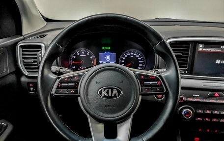 KIA Sportage IV рестайлинг, 2020 год, 2 500 000 рублей, 22 фотография