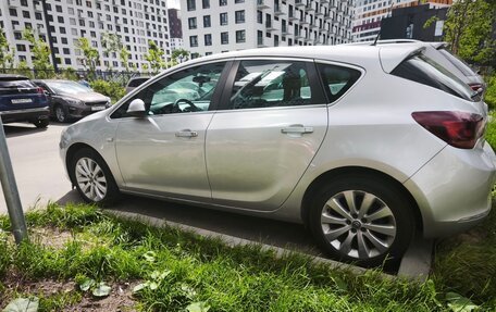 Opel Astra J, 2012 год, 830 000 рублей, 2 фотография