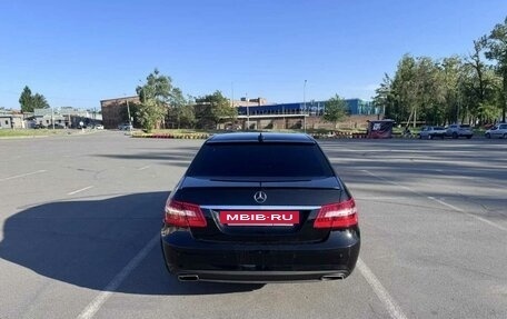 Mercedes-Benz E-Класс, 2011 год, 1 600 000 рублей, 6 фотография