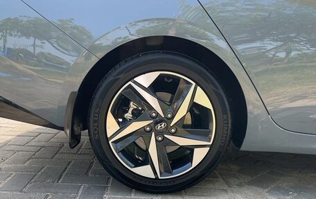 Hyundai Elantra, 2022 год, 1 630 000 рублей, 11 фотография