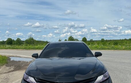 Toyota Camry, 2019 год, 2 800 000 рублей, 1 фотография