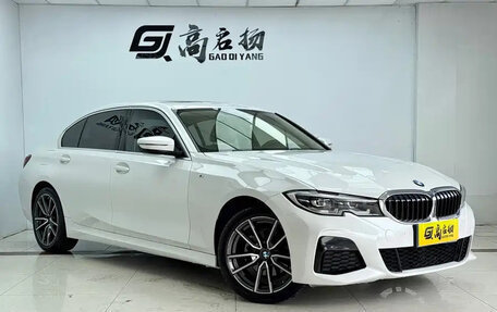 BMW 3 серия, 2022 год, 2 250 000 рублей, 3 фотография