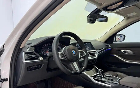 BMW 3 серия, 2022 год, 2 250 000 рублей, 13 фотография