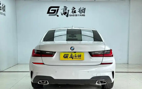 BMW 3 серия, 2022 год, 2 250 000 рублей, 10 фотография