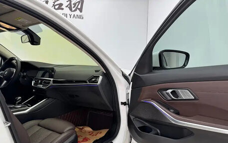 BMW 3 серия, 2022 год, 2 250 000 рублей, 18 фотография