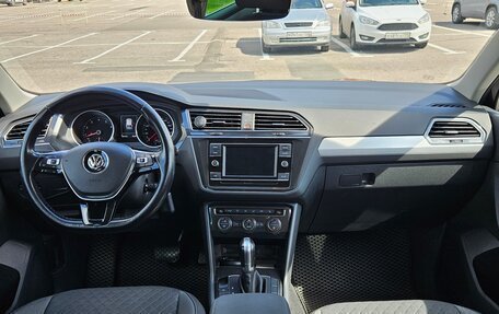 Volkswagen Tiguan II, 2017 год, 2 200 000 рублей, 7 фотография