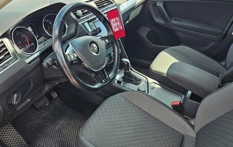 Volkswagen Tiguan II, 2017 год, 2 200 000 рублей, 10 фотография