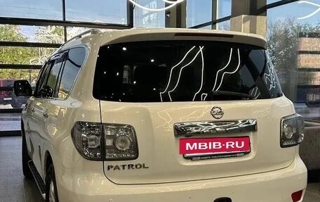 Nissan Patrol, 2011 год, 1 950 000 рублей, 2 фотография