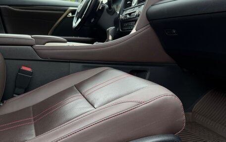 Lexus RX IV рестайлинг, 2021 год, 5 550 000 рублей, 12 фотография