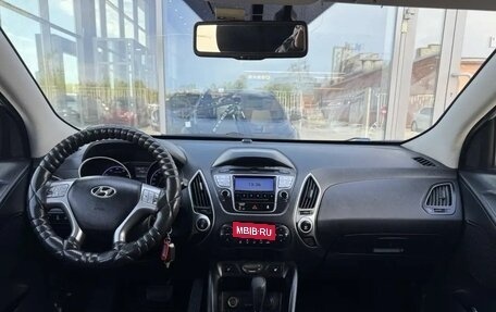 Hyundai ix35 I рестайлинг, 2011 год, 1 350 000 рублей, 10 фотография