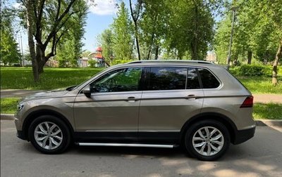 Volkswagen Tiguan II, 2018 год, 2 700 000 рублей, 1 фотография