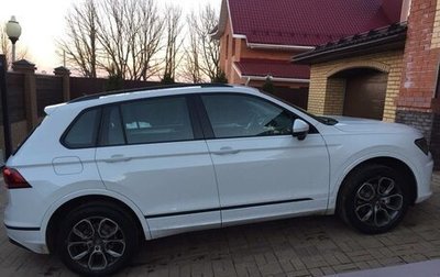 Volkswagen Tiguan II, 2017 год, 2 000 000 рублей, 1 фотография