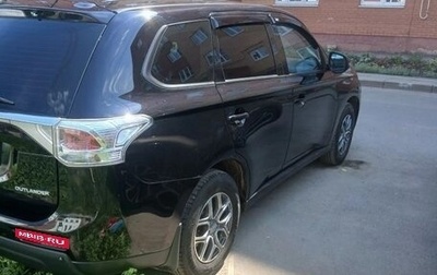 Mitsubishi Outlander III рестайлинг 3, 2013 год, 1 050 000 рублей, 1 фотография