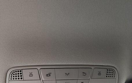 Mercedes-Benz C-Класс, 2018 год, 2 000 000 рублей, 10 фотография