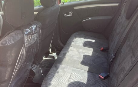 Renault Logan I, 2011 год, 540 000 рублей, 7 фотография