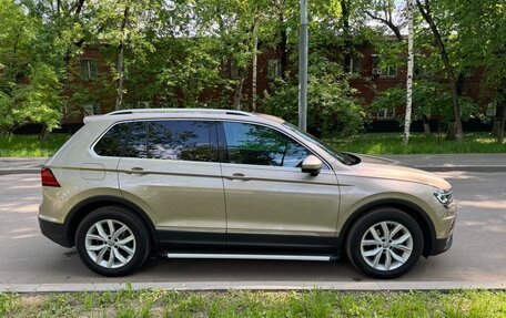 Volkswagen Tiguan II, 2018 год, 2 700 000 рублей, 5 фотография