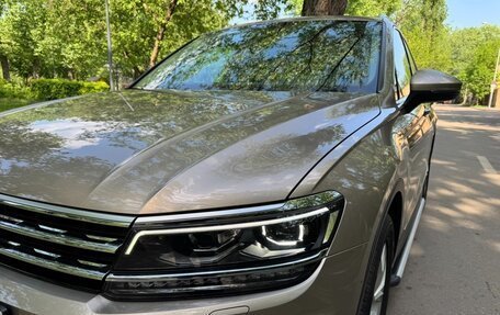 Volkswagen Tiguan II, 2018 год, 2 700 000 рублей, 11 фотография