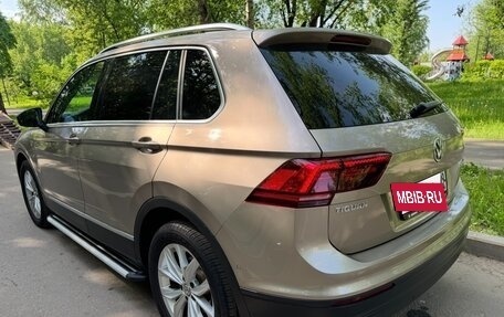 Volkswagen Tiguan II, 2018 год, 2 700 000 рублей, 7 фотография