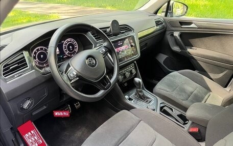 Volkswagen Tiguan II, 2018 год, 2 700 000 рублей, 14 фотография