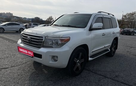Toyota Land Cruiser 200, 2014 год, 4 900 000 рублей, 3 фотография