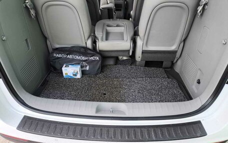 KIA Carnival III, 2018 год, 2 800 000 рублей, 15 фотография