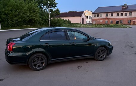Toyota Avensis III рестайлинг, 2005 год, 615 000 рублей, 3 фотография