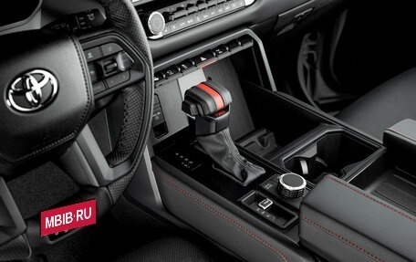 Toyota Sequoia, 2025 год, 15 800 000 рублей, 9 фотография