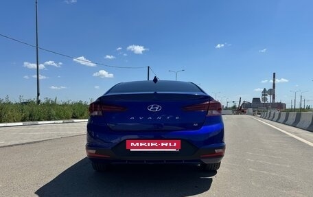 Hyundai Avante, 2020 год, 1 900 000 рублей, 2 фотография