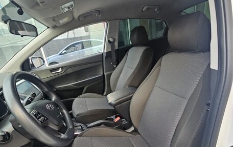 Hyundai Solaris II рестайлинг, 2021 год, 1 530 000 рублей, 7 фотография