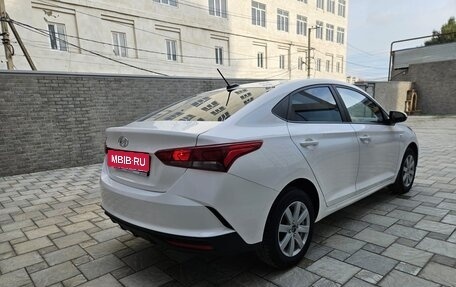 Hyundai Solaris II рестайлинг, 2021 год, 1 530 000 рублей, 4 фотография