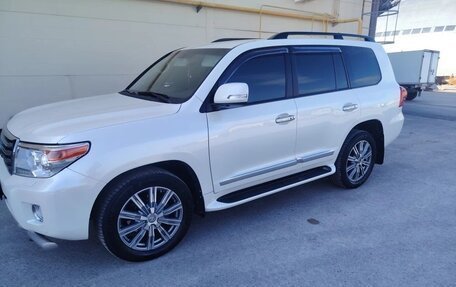 Toyota Land Cruiser 200, 2013 год, 3 650 000 рублей, 2 фотография