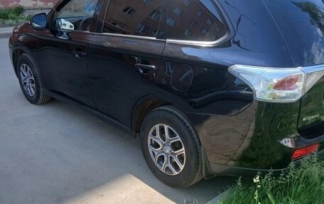 Mitsubishi Outlander III рестайлинг 3, 2013 год, 1 050 000 рублей, 5 фотография