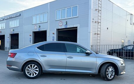 Skoda Superb III рестайлинг, 2018 год, 2 100 000 рублей, 5 фотография