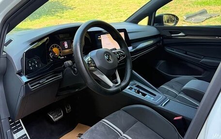 Volkswagen Golf VIII, 2022 год, 1 680 000 рублей, 8 фотография