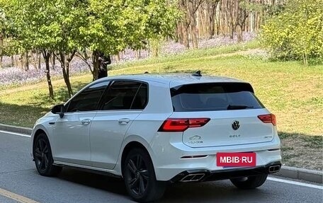 Volkswagen Golf VIII, 2022 год, 1 680 000 рублей, 6 фотография