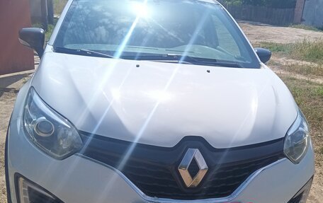 Renault Kaptur I рестайлинг, 2019 год, 1 350 000 рублей, 1 фотография